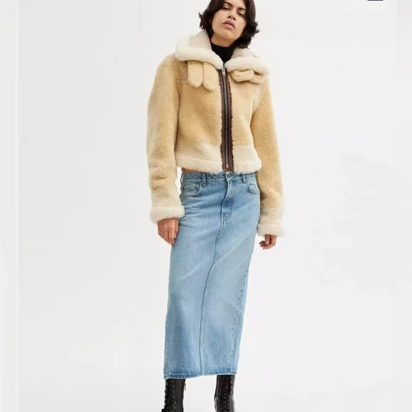 CM292 - Coach Long Denim Skirt - Picture 3 of 11